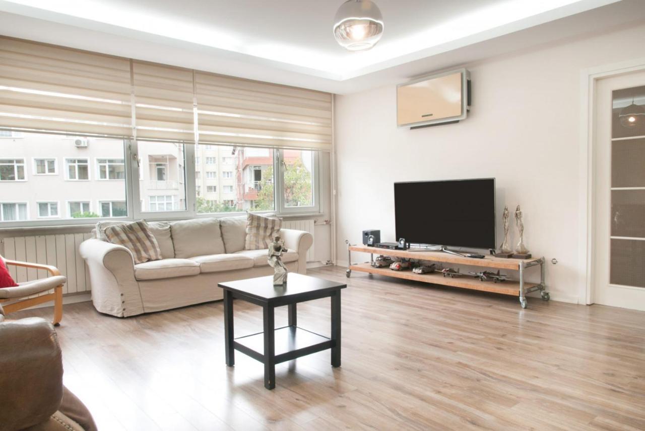 Central And Vibrant Flat With Balcony In Besiktas Истанбул Екстериор снимка