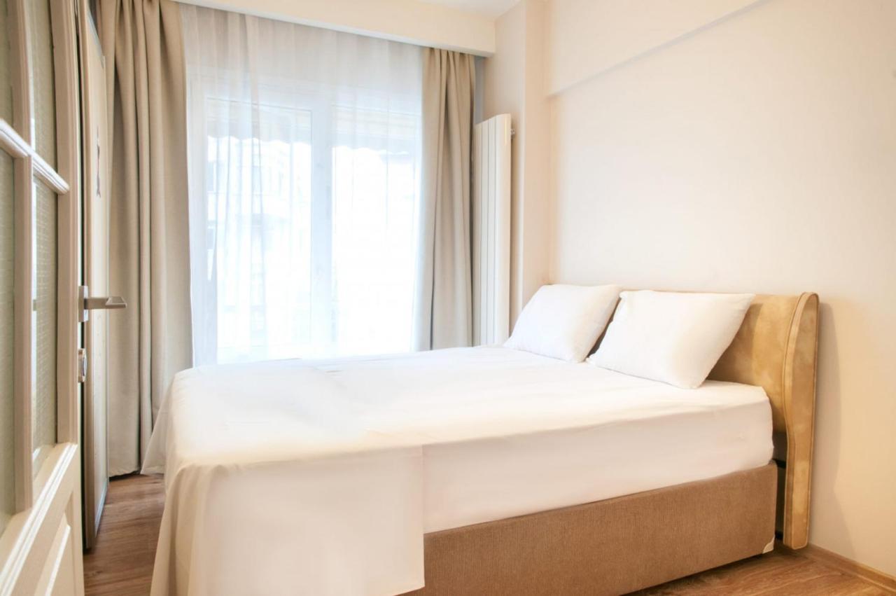 Central And Vibrant Flat With Balcony In Besiktas Истанбул Екстериор снимка